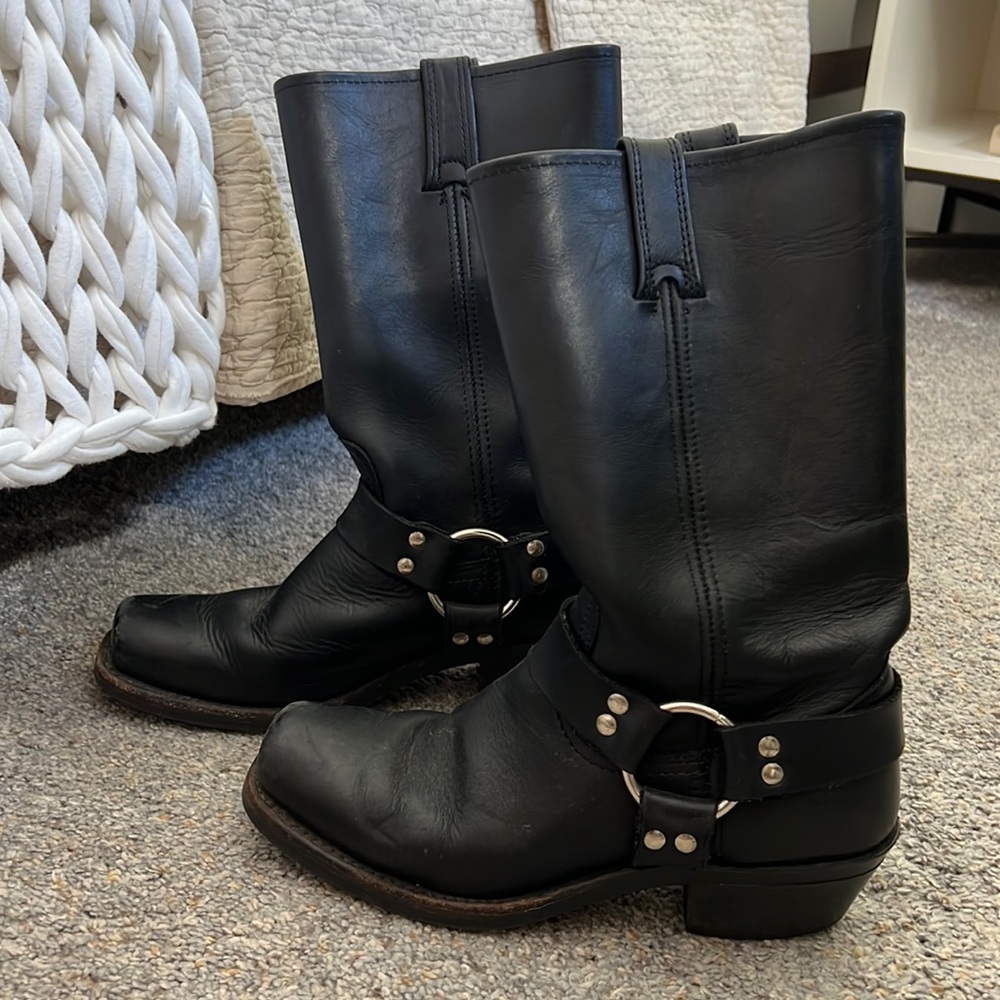 Women’s Frye Harness Boot 12R - Size 8